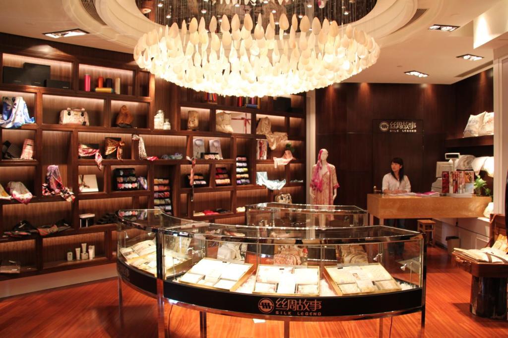 新昌绿城雷迪森大酒店 新场古镇 外观 照片