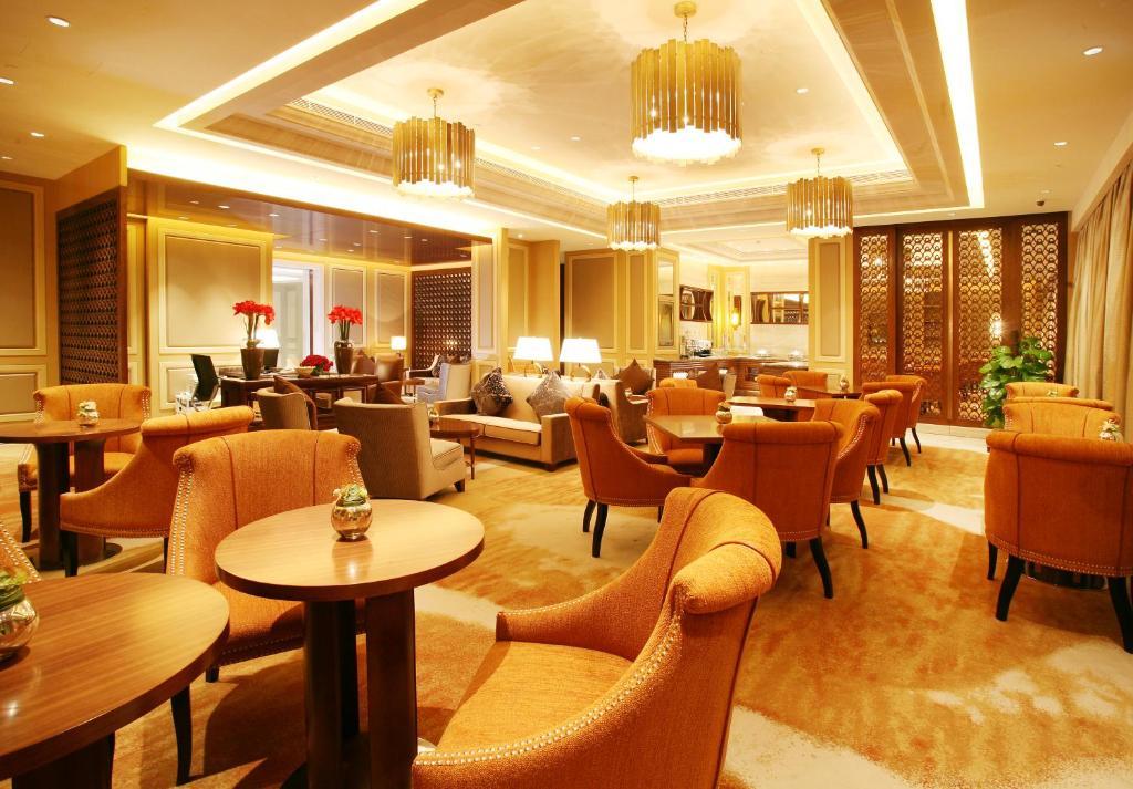 新昌绿城雷迪森大酒店 新场古镇 外观 照片